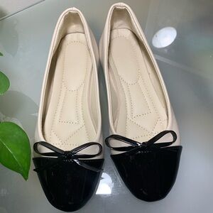 Flat shoes size 5